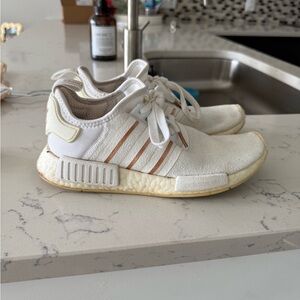 Adidas MND R1 Sneakers